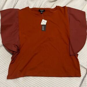 NWT- L.N.V- L. Flutter Sleeve Top